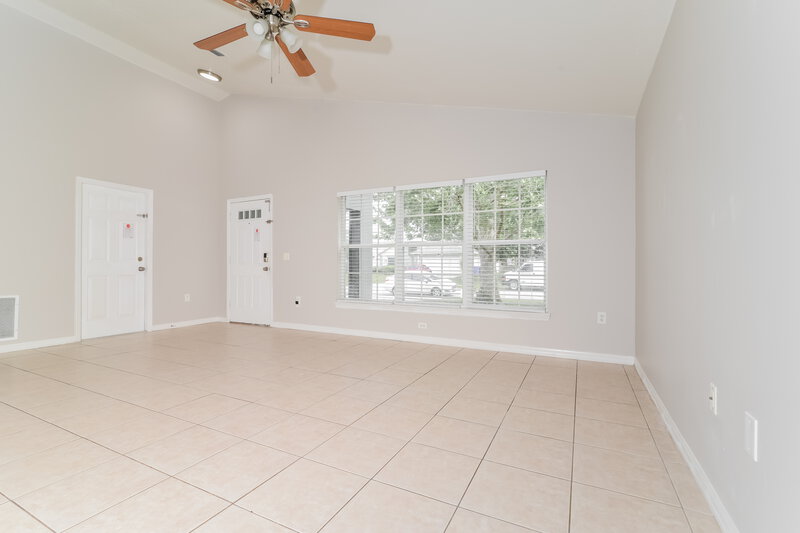 2,220/Mo, 3808 Kyle Dr Saint Cloud, FL 34772 Living Room View