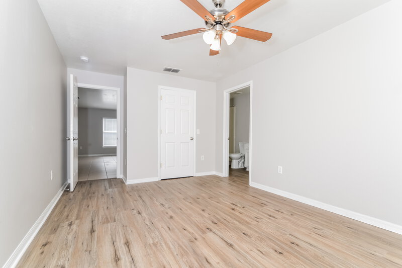 2,220/Mo, 3808 Kyle Dr Saint Cloud, FL 34772 Main Bedroom View 2