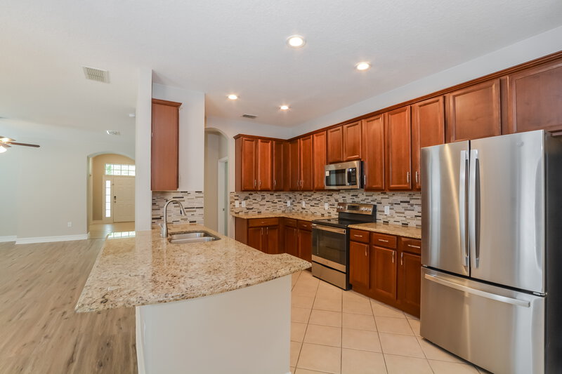2,425/Mo, 3303 Primrose Willow Dr Harmony, FL 34773 Kitchen View