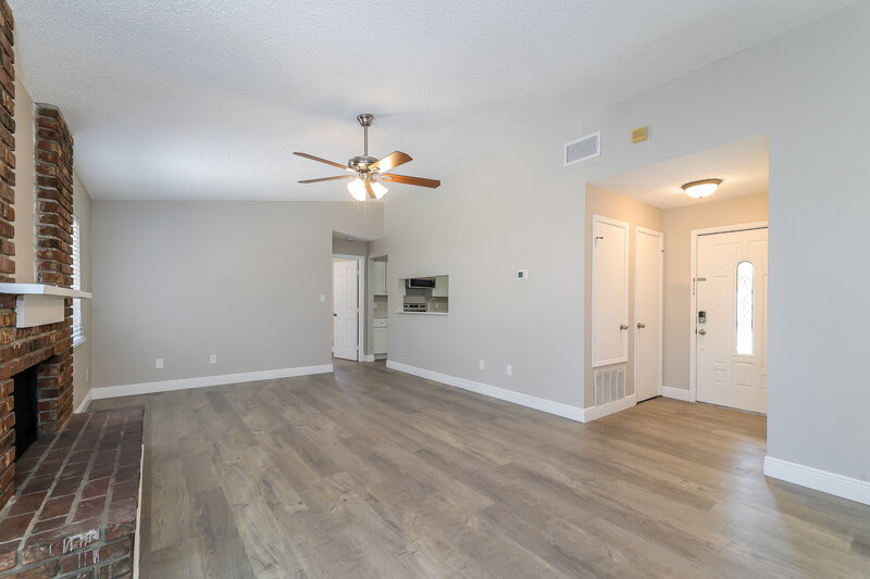 2,255/Mo, 7064 Harbor Point Blvd Orlando, FL 32835 Living Room View