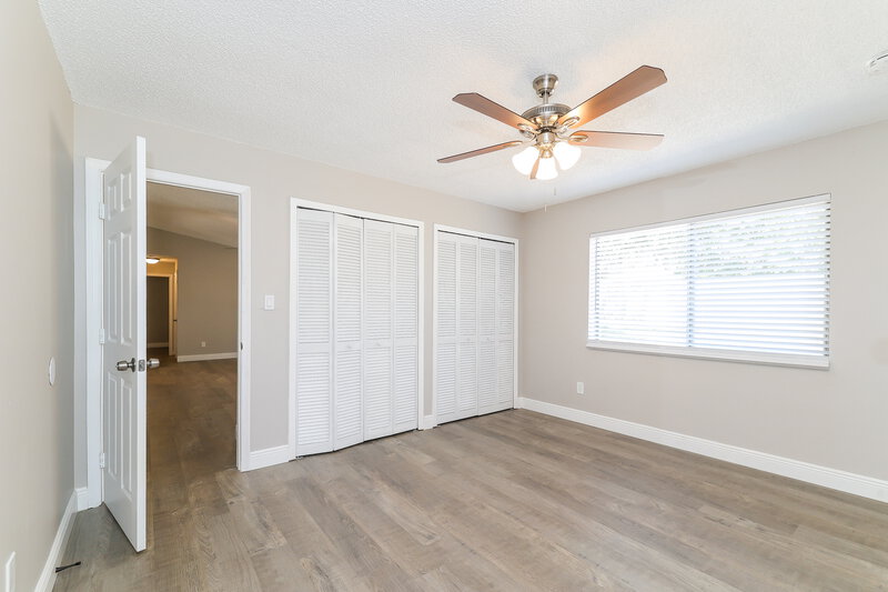 2,255/Mo, 7064 Harbor Point Blvd Orlando, FL 32835 Main Bedroom View