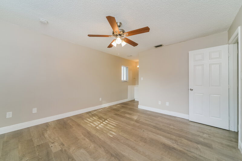 2,380/Mo, 7064 Harbor Point Blvd Orlando, FL 32835 Main Bedroom View