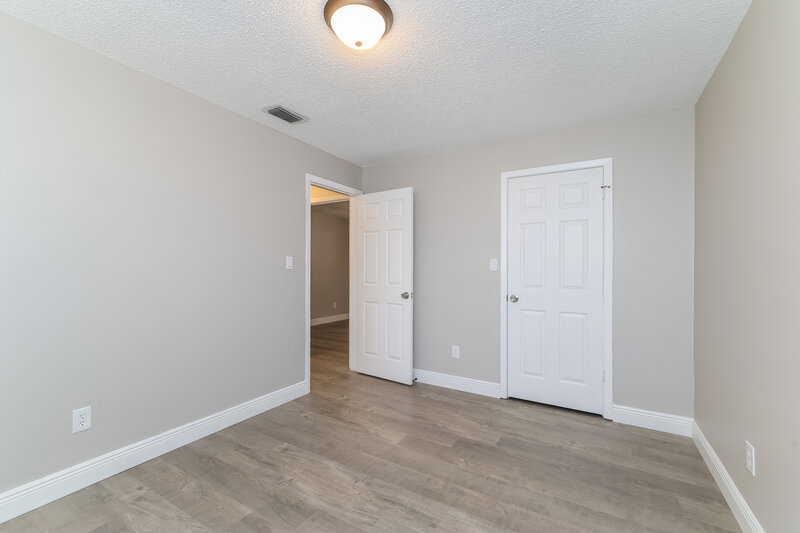 2,255/Mo, 7064 Harbor Point Blvd Orlando, FL 32835 Bedroom View 2