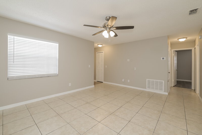2,250/Mo, 1424 Outer Ct Kissimmee, FL 34744 Living Room View 3