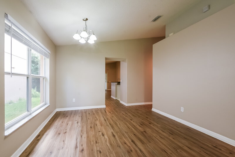 2,295/Mo, 4926 Walnut Ridge Dr Orlando, FL 32829 Dining Room View