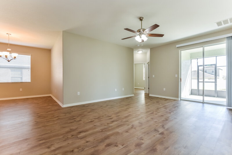 2,160/Mo, 5928 Rutherford Rd Mount Dora, FL 32757 Living Room View 3