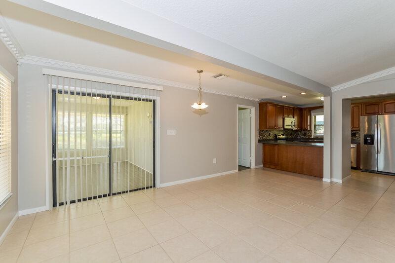 2,080/Mo, 5202 Royal Oak Dr Fruitland Park, FL 34731 Dining Room View