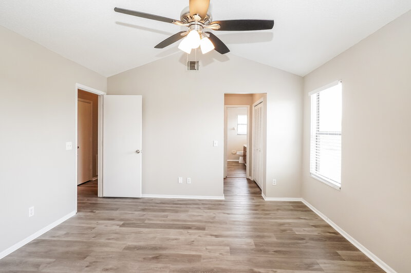 2,575/Mo, 2689 Peggy Dr Kissimmee, FL 34744 Main Bedroom View