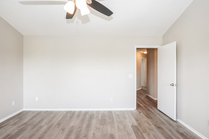 2,575/Mo, 2689 Peggy Dr Kissimmee, FL 34744 Main Bedroom View 2