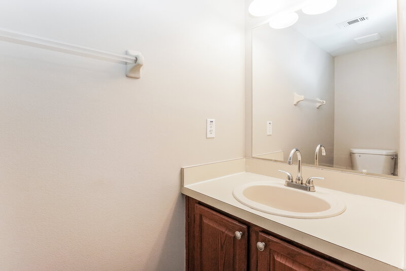 2,575/Mo, 2689 Peggy Dr Kissimmee, FL 34744 Bathroom View