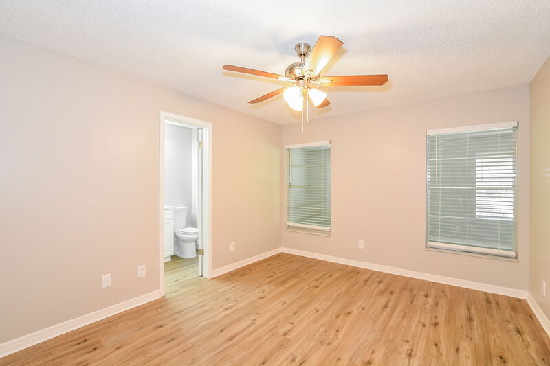 2,950/Mo, 2156 Pimlico St Orlando, FL 32822 Main Bedroom View