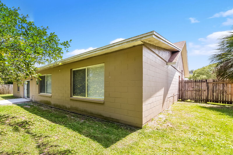 2,950/Mo, 2156 Pimlico St Orlando, FL 32822 Rear View