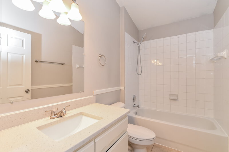 2,090/Mo, 16512 Golden Eagle Blvd Clermont, FL 34714 Bathroom View