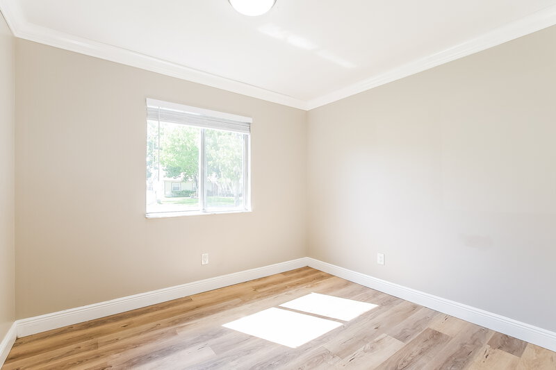 2,100/Mo, 517 Sean Ct Apopka, FL 32712 Bedroom View 3