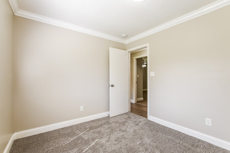 2,100/Mo, 517 Sean Ct Apopka, FL 32712 Bedroom View 4