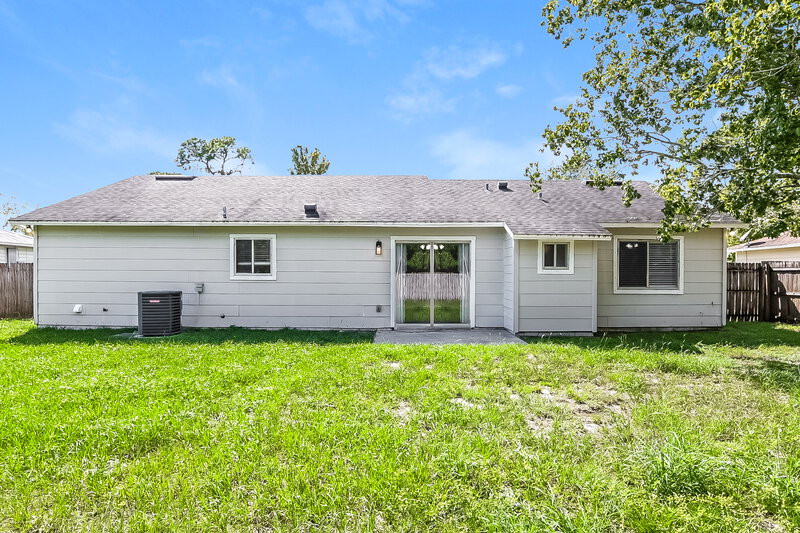 2,100/Mo, 517 Sean Ct Apopka, FL 32712 Rear View