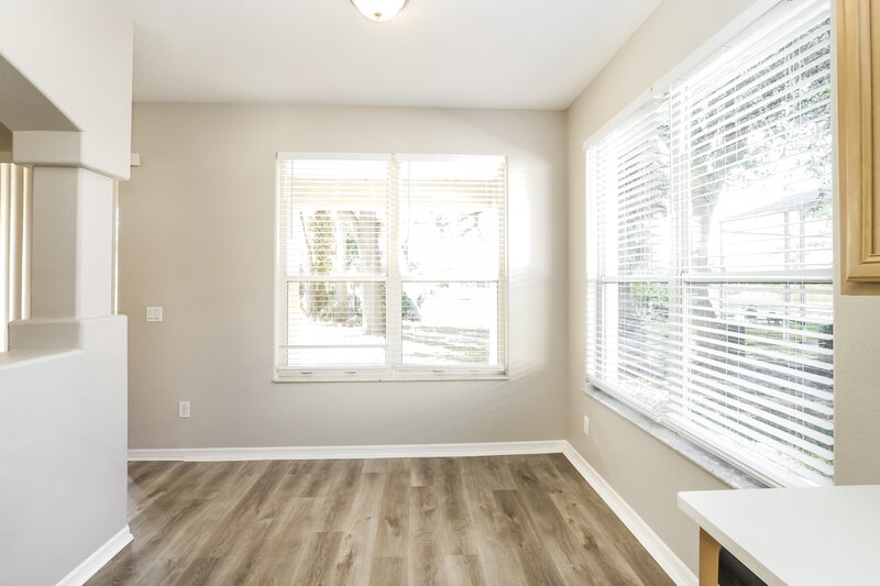 2,105/Mo, 2607 Teeside Ct Kissimmee, FL 34746 Breakfast Nook View