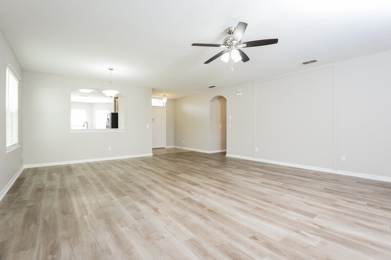 2,350/Mo, 2060 Remembrance Ave Saint Cloud, FL 34769 Living Room View