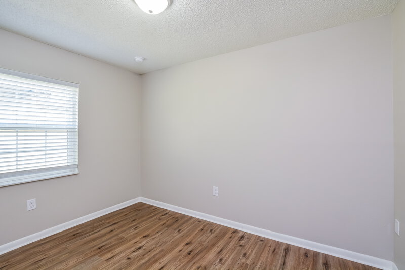2,005/Mo, 936 Dora Ave Tavares, FL 32778 Bedroom View