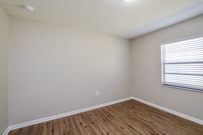2,005/Mo, 936 Dora Ave Tavares, FL 32778 Bedroom View 3