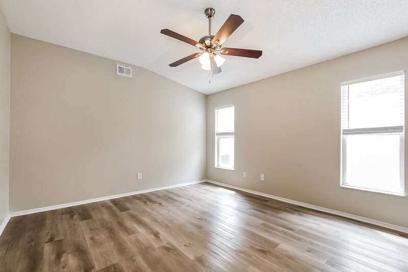 2,240/Mo, 1962 Shannon Ln Apopka, FL 32703 Main Bedroom View