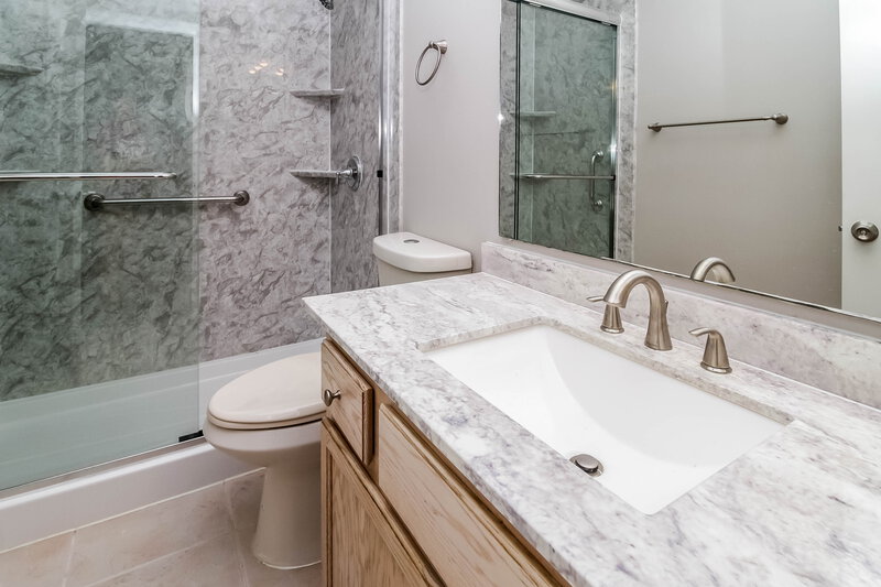 2,340/Mo, 1962 Shannon Ln Apopka, FL 32703 Bathroom View