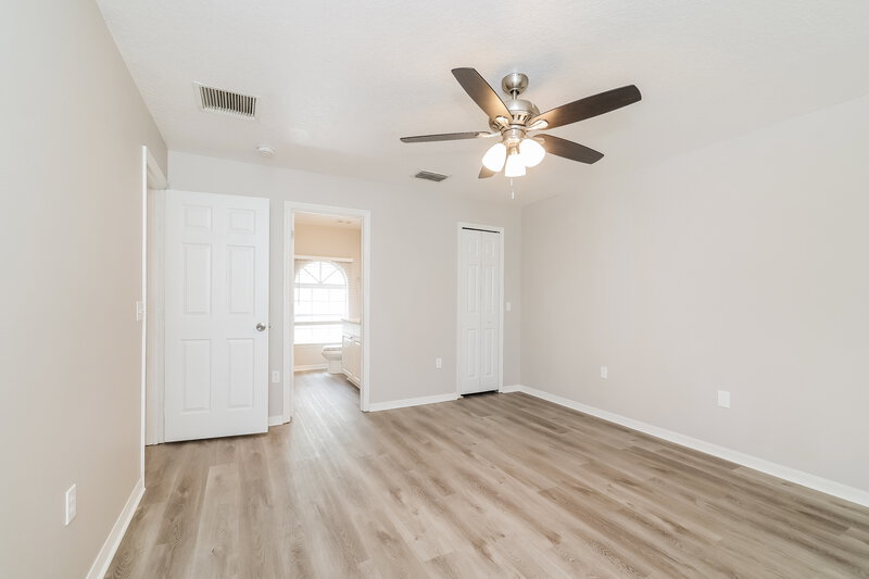 1,590/Mo, 529 Hummingbird Ct Poinciana, FL 34759 Main Bedroom View