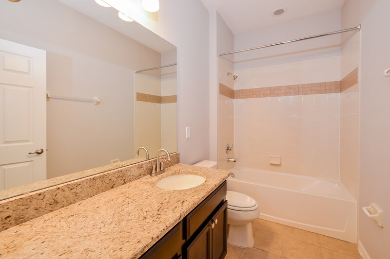 2,415/Mo, 2717 Picasso Ct Kissimmee, FL 34743 Main Bathroom View