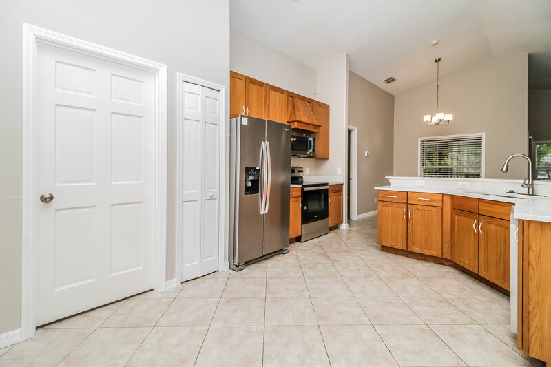 2,190/Mo, 2120 Old South Ln Apopka, FL 32712 Breakfast Nook View