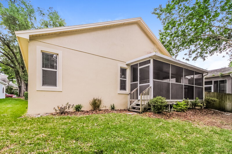 2,190/Mo, 2120 Old South Ln Apopka, FL 32712 Rear View