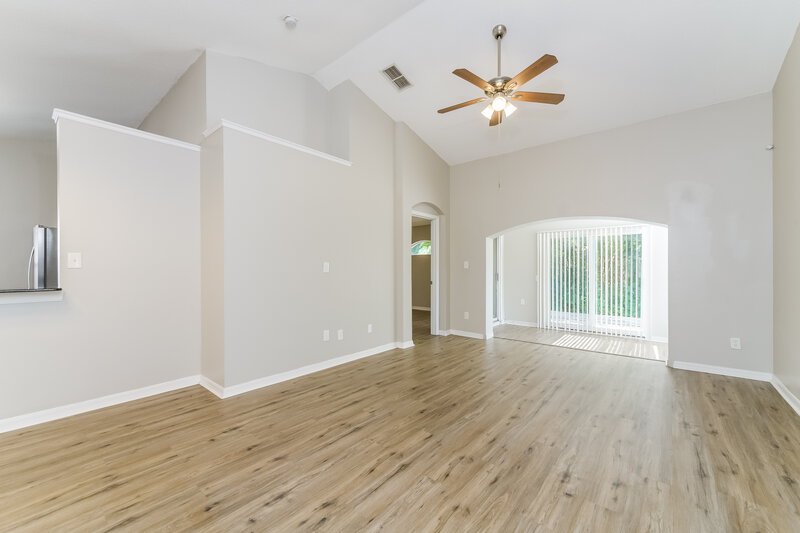 1,835/Mo, 2135 Remington Pointe Blvd Kissimmee, FL 34743 Living Room View 2