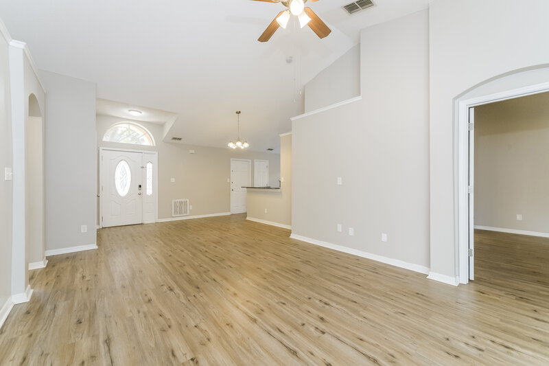 1,835/Mo, 2135 Remington Pointe Blvd Kissimmee, FL 34743 Living Room View 3