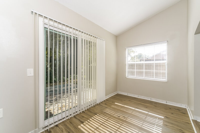 1,835/Mo, 2135 Remington Pointe Blvd Kissimmee, FL 34743 Sun Room View