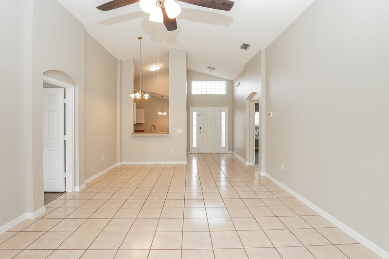 2,405/Mo, 3228 Abiaka Dr Kissimmee, FL 34743 Living Room View 2