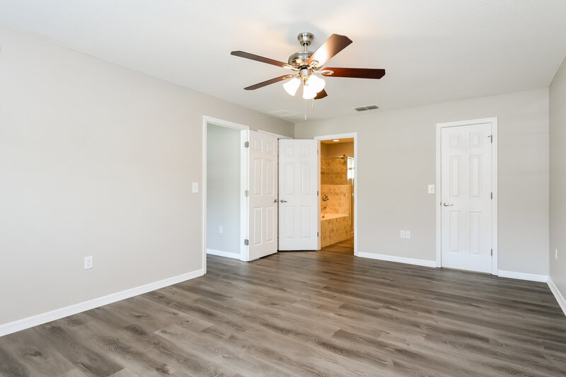 2,475/Mo, 3606 Bristol Cove Ln Saint Cloud, FL 34772 Main Bedroom View 2