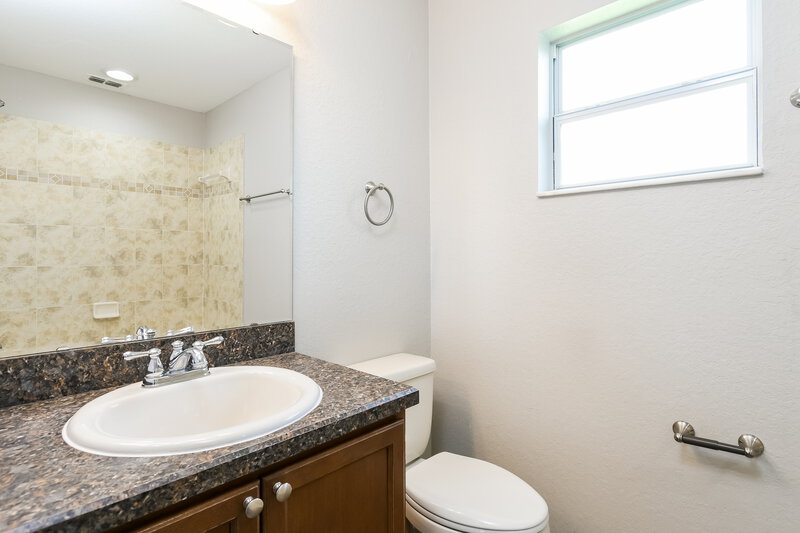 2,475/Mo, 3606 Bristol Cove Ln Saint Cloud, FL 34772 Bathroom View