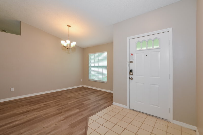 2,455/Mo, 4015 Eagle Feather Dr Orlando, FL 32829 Dining Room View