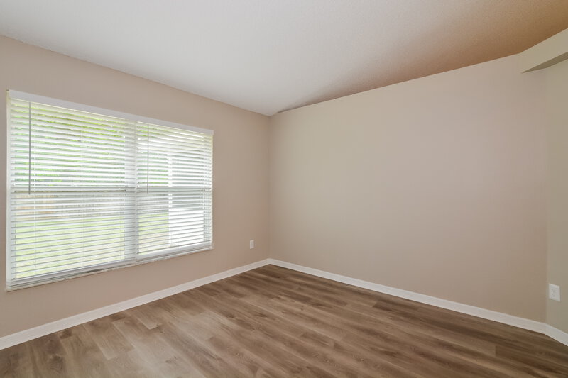 2,455/Mo, 4015 Eagle Feather Dr Orlando, FL 32829 Main Bedroom View