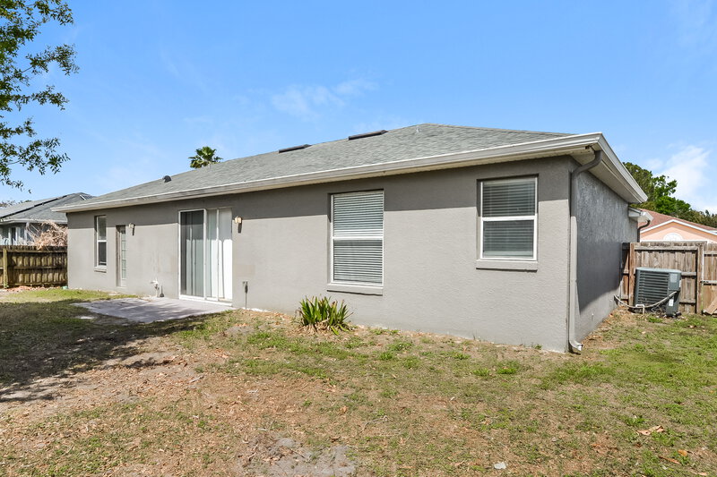 2,335/Mo, 717 Modena St Saint Cloud, FL 34769 Rear View