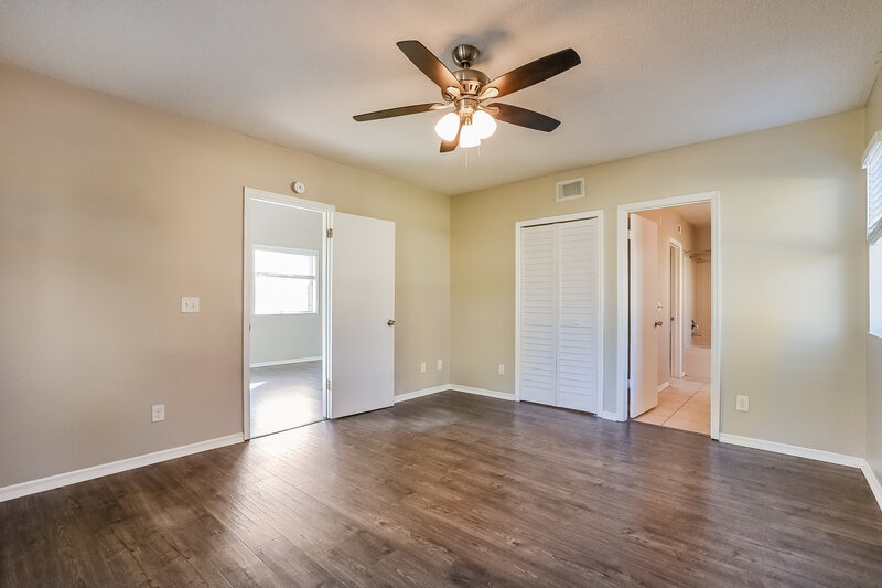 2,275/Mo, 1871 Meadowgold Ln Winter Park, FL 32792 Main Bedroom View 2