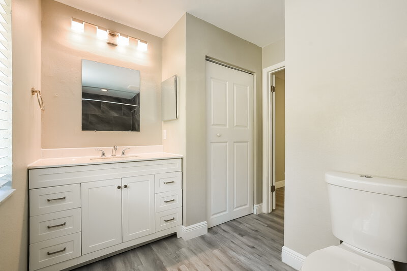 2,545/Mo, 241 Holiday Ln Winter Spgs, FL 32708 Main Bathroom View