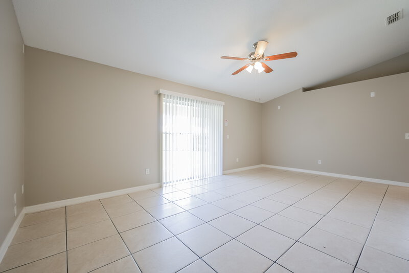 2,640/Mo, 916 Alsace Dr Kissimmee, FL 34759 Living Room View