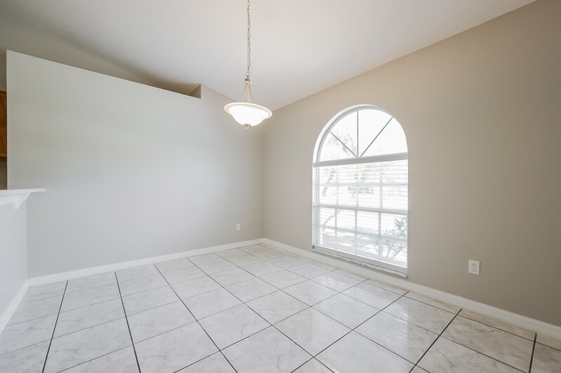 2,640/Mo, 916 Alsace Dr Kissimmee, FL 34759 Dining Room View