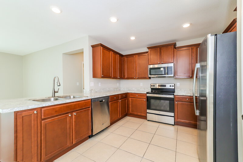 2,145/Mo, 409 Blue Lake Cir Kissimmee, FL 34758 Kitchen View 2