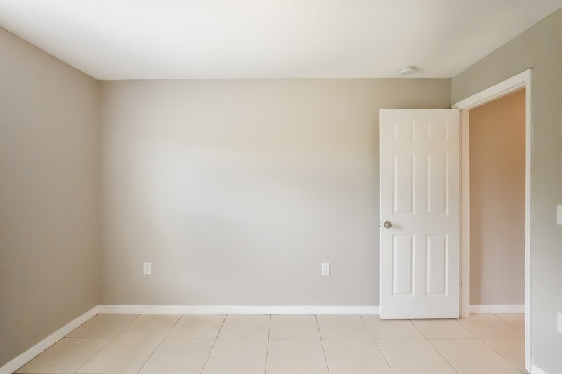 2,860/Mo, 44 York Ct Kissimmee, FL 34758 Bedroom View 4