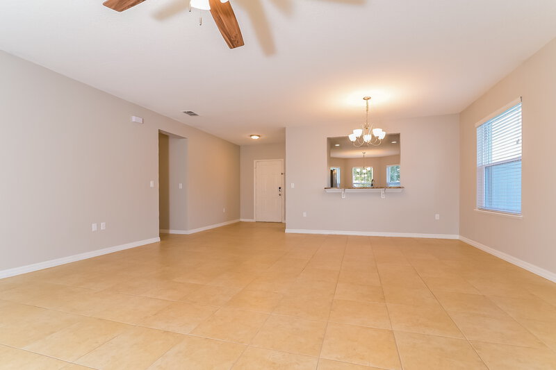 2,315/Mo, 16012 Yelloweyed Dr Clermont, FL 34714 Living Room View