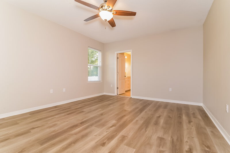 2,315/Mo, 16012 Yelloweyed Dr Clermont, FL 34714 Main Bedroom View 2