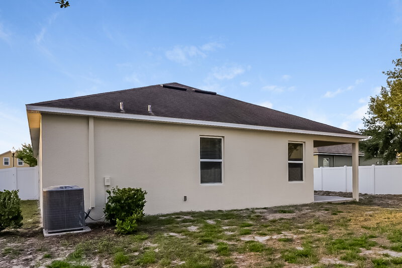 2,315/Mo, 16012 Yelloweyed Dr Clermont, FL 34714 Rear View 2