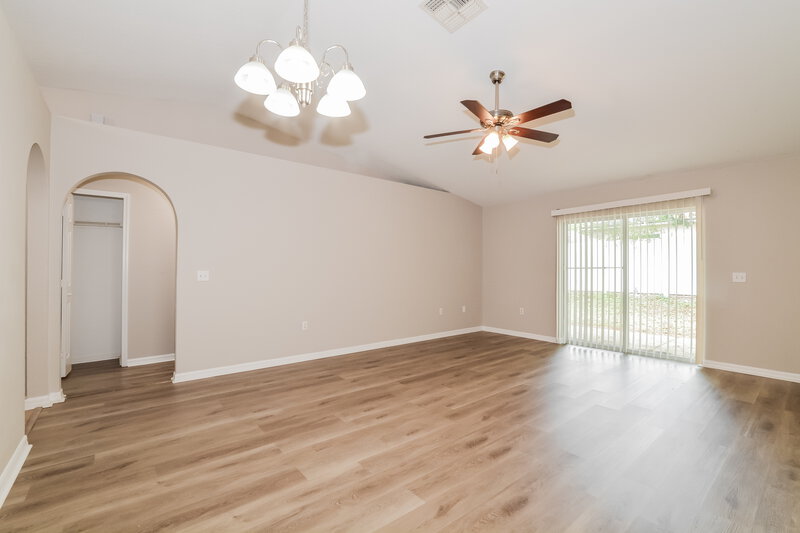 1,735/Mo, 2104 Aitkin Loop Leesburg, FL 34748 Living Room View
