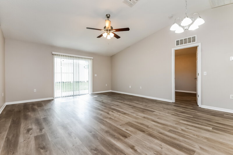 1,780/Mo, 2104 Aitkin Loop Leesburg, FL 34748 Living Room View 2